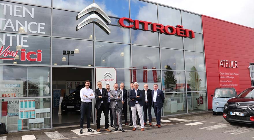 Visite de Vincent Cobee à Mary Automobiles Lisieux Citroën