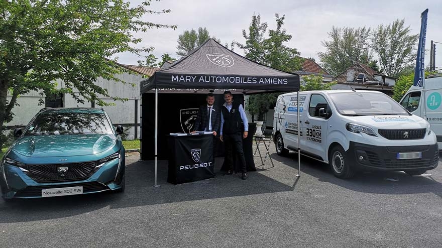 Exposition de la CAPEB avec Mary Automobiles Peugeot Amiens