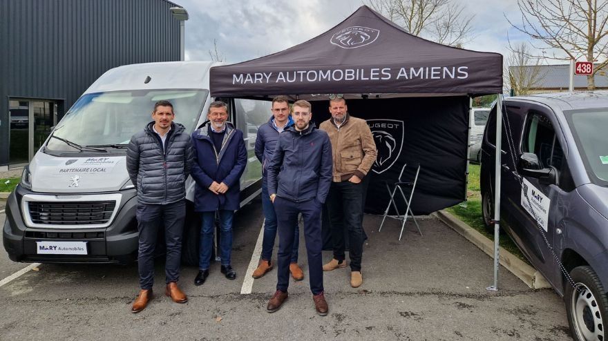 Beaujolais Nouveau avec nos équipes d'Amiens Peugeot