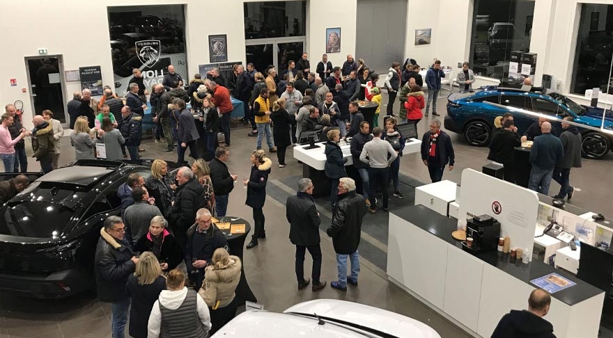 Présentation de Nouvelle Peugeot 408 aux professionnels