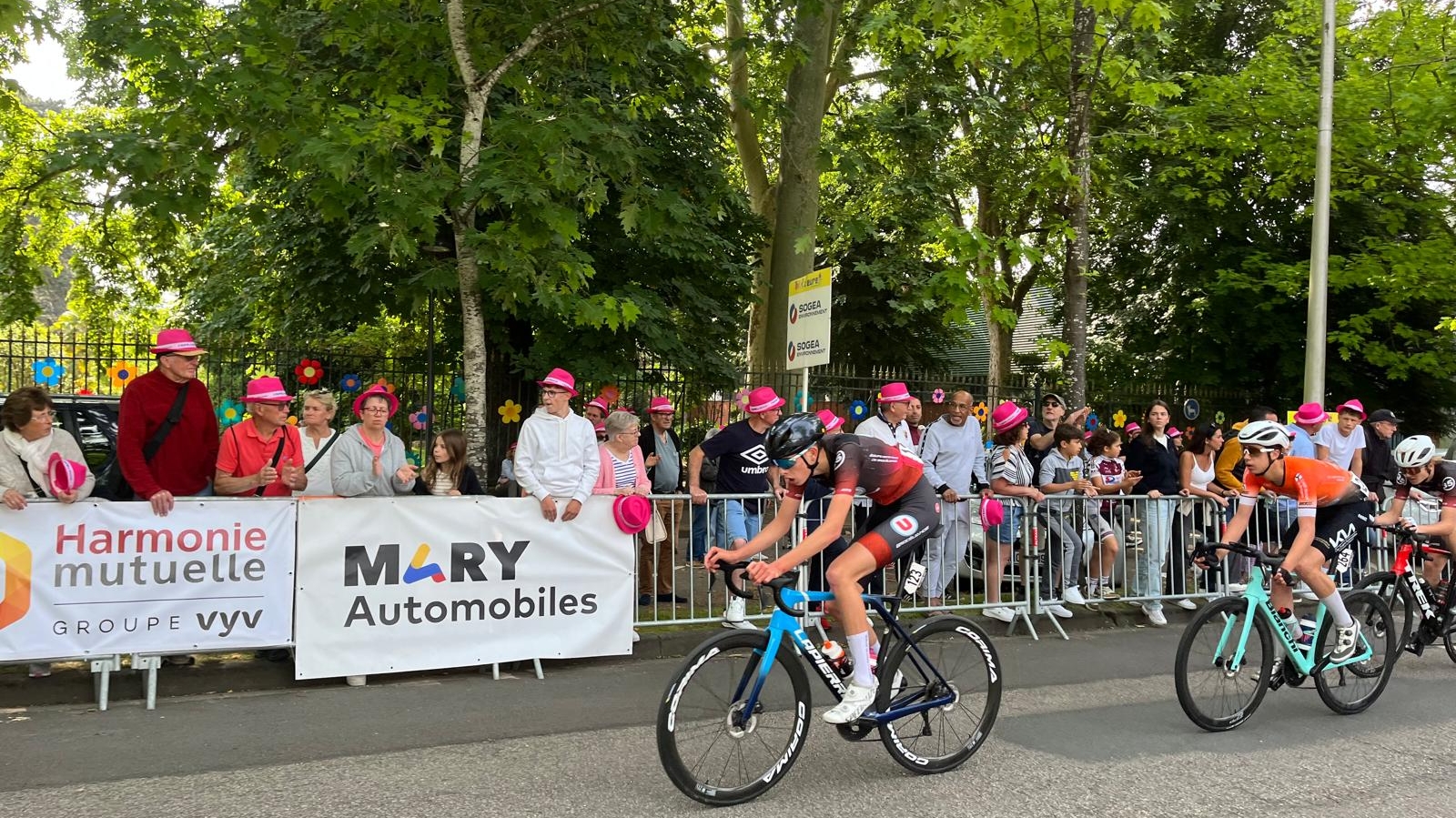 Sur la route du Tour de l’Eure Juniors avec Mary Automobiles